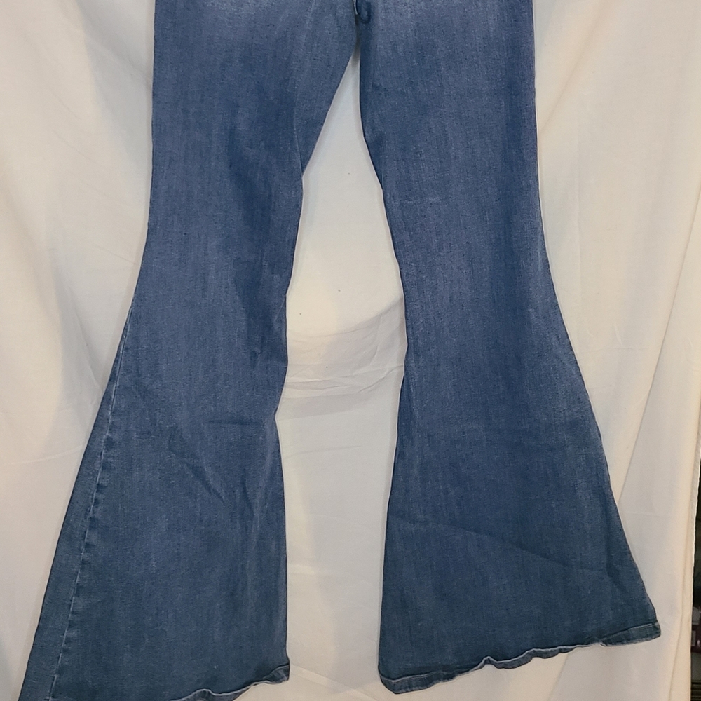 Free People Bell Bottom Jeans, Size 30R - Picture 9 of 14